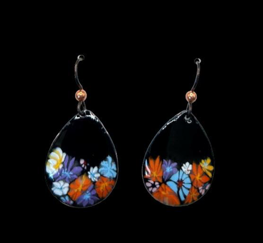 Pretty black flowered enamel earrings